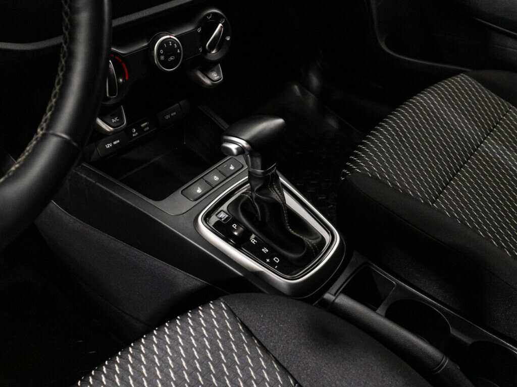 Kia Rio X-Line, 2020 Фото №17