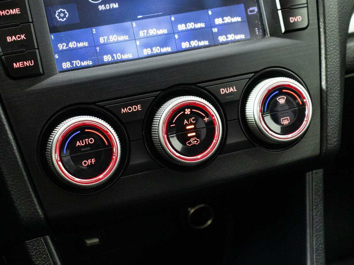 Subaru XV, 2014 Фото №18