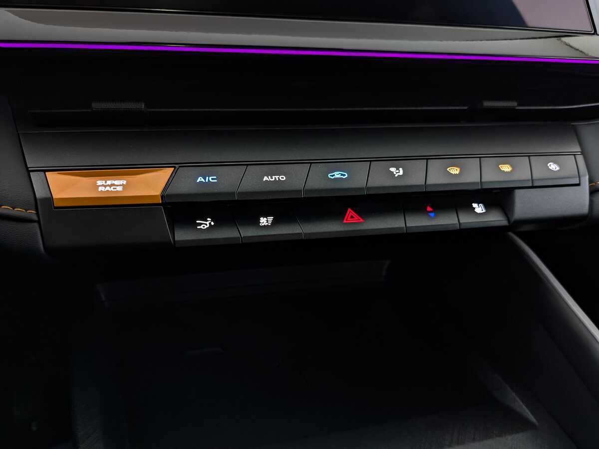 Changan UNI-V, 2024 Фото №28