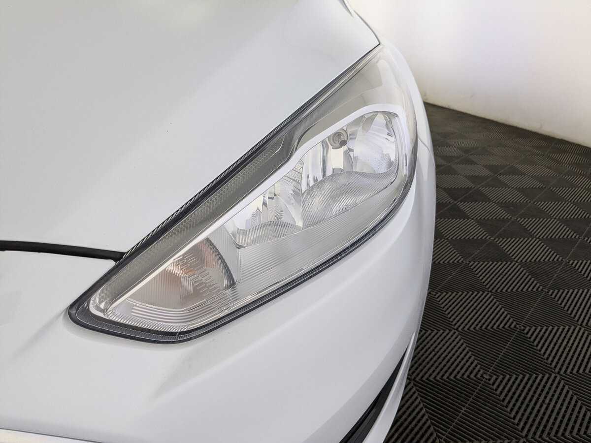 Ford Focus, 2019 Фото №10