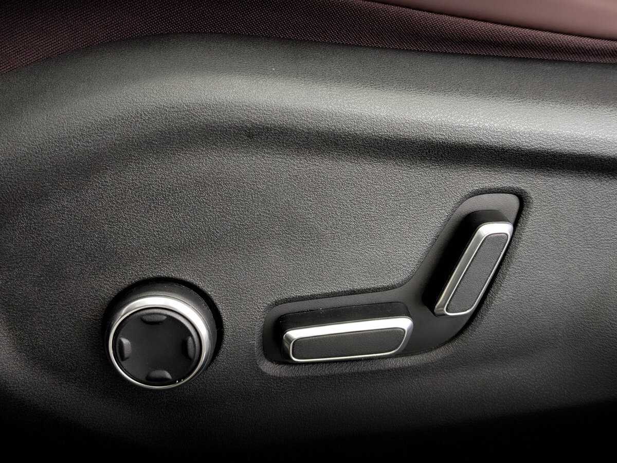 Geely Monjaro, 2022 Фото №21