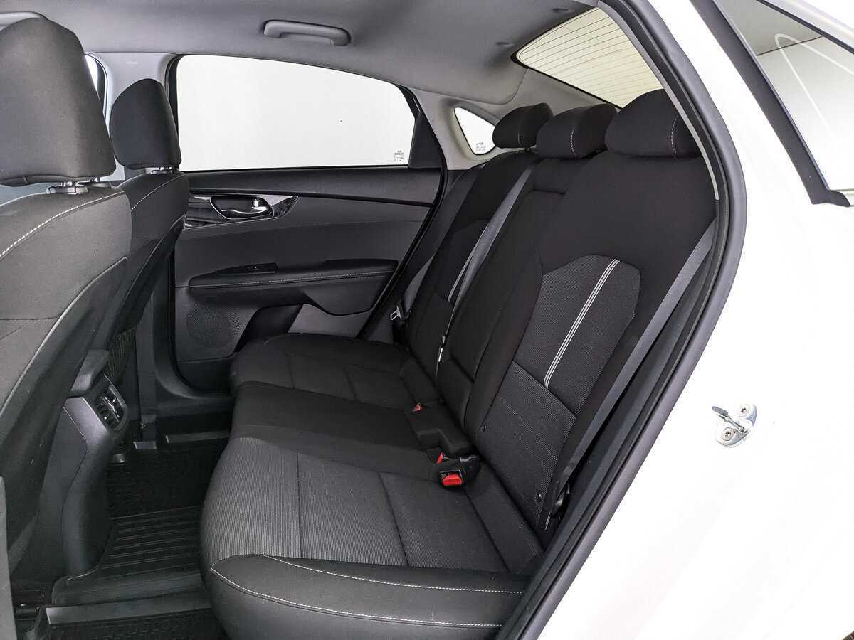 Kia Cerato, 2020 Фото №16