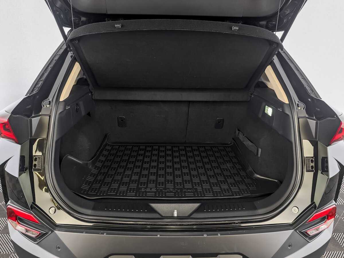 FAW Bestune T77, 2022 Фото №9