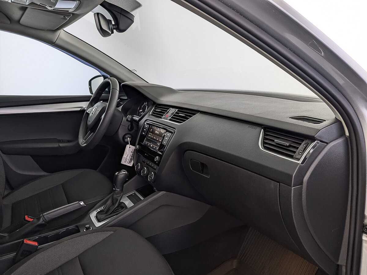 Skoda Octavia, 2018 Фото №13