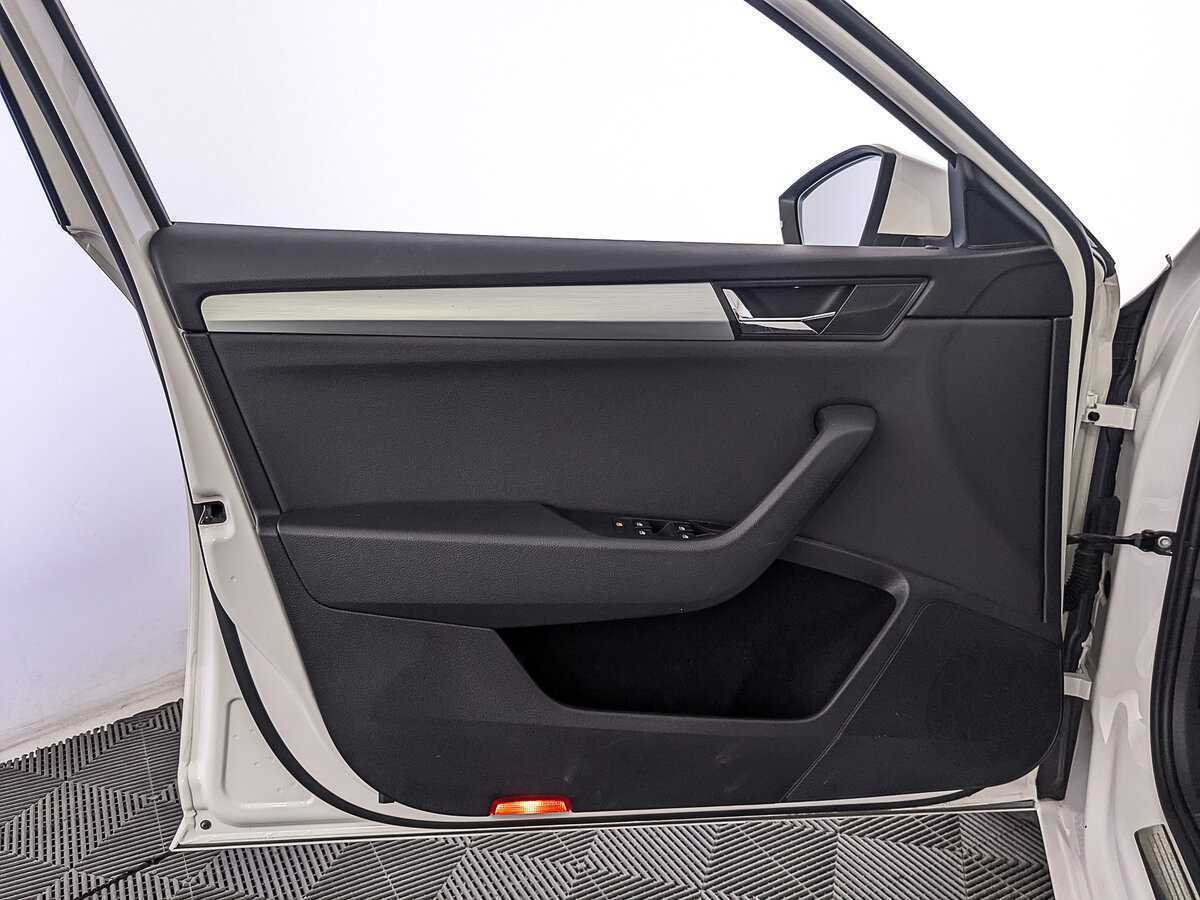 Skoda Superb, 2017 Фото №19