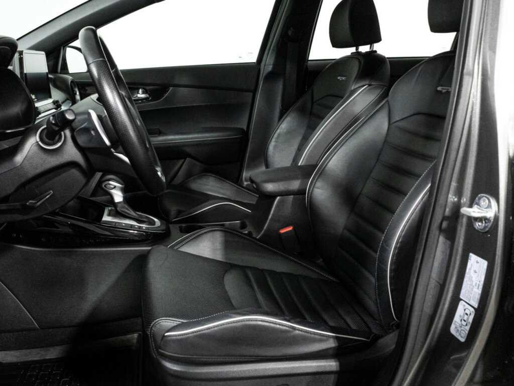 Kia Cerato, 2022 Фото №17