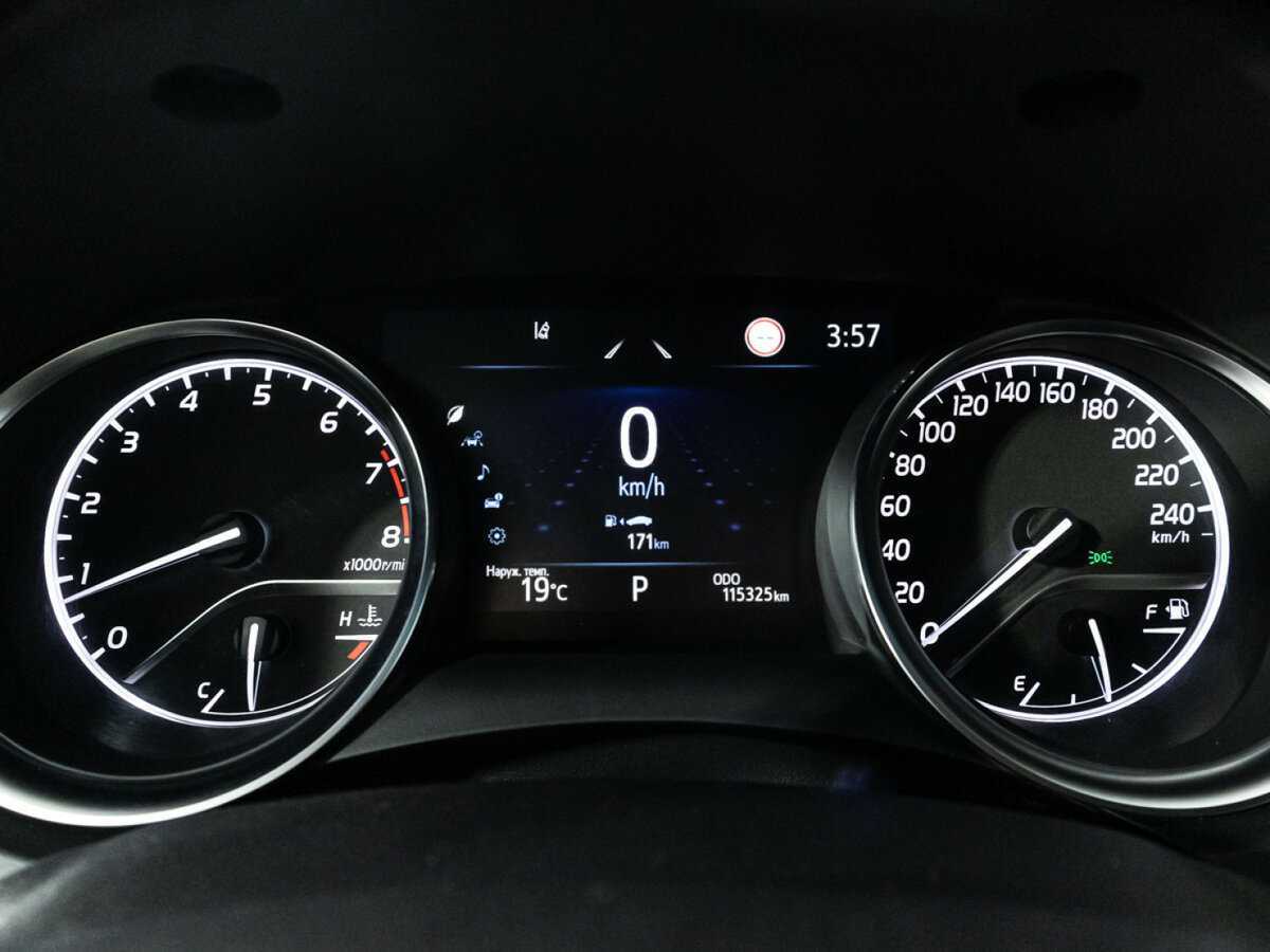 Toyota Camry, 2021 Фото №10