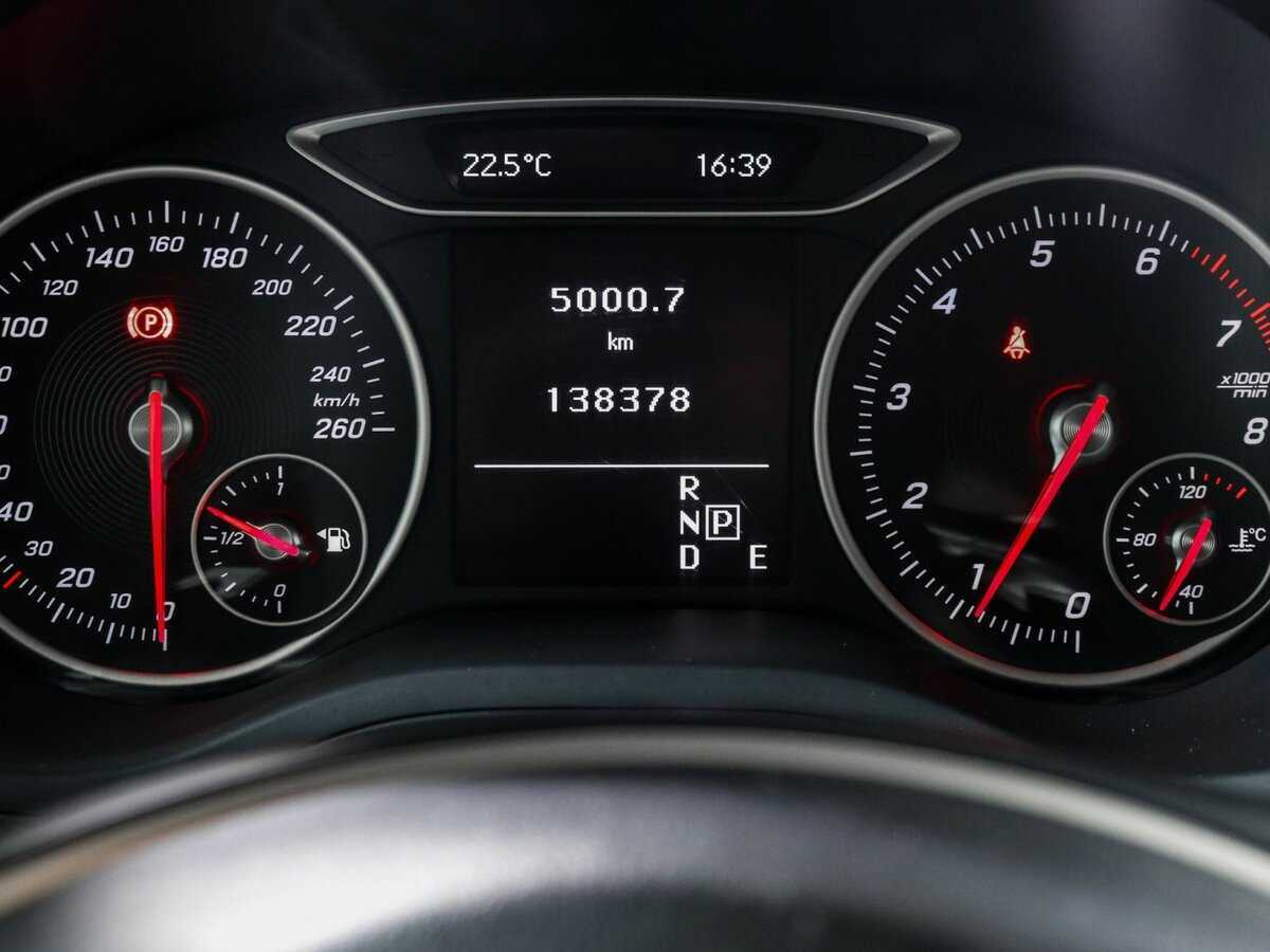 Mercedes-Benz B-Класс 180, 2015 Фото №8