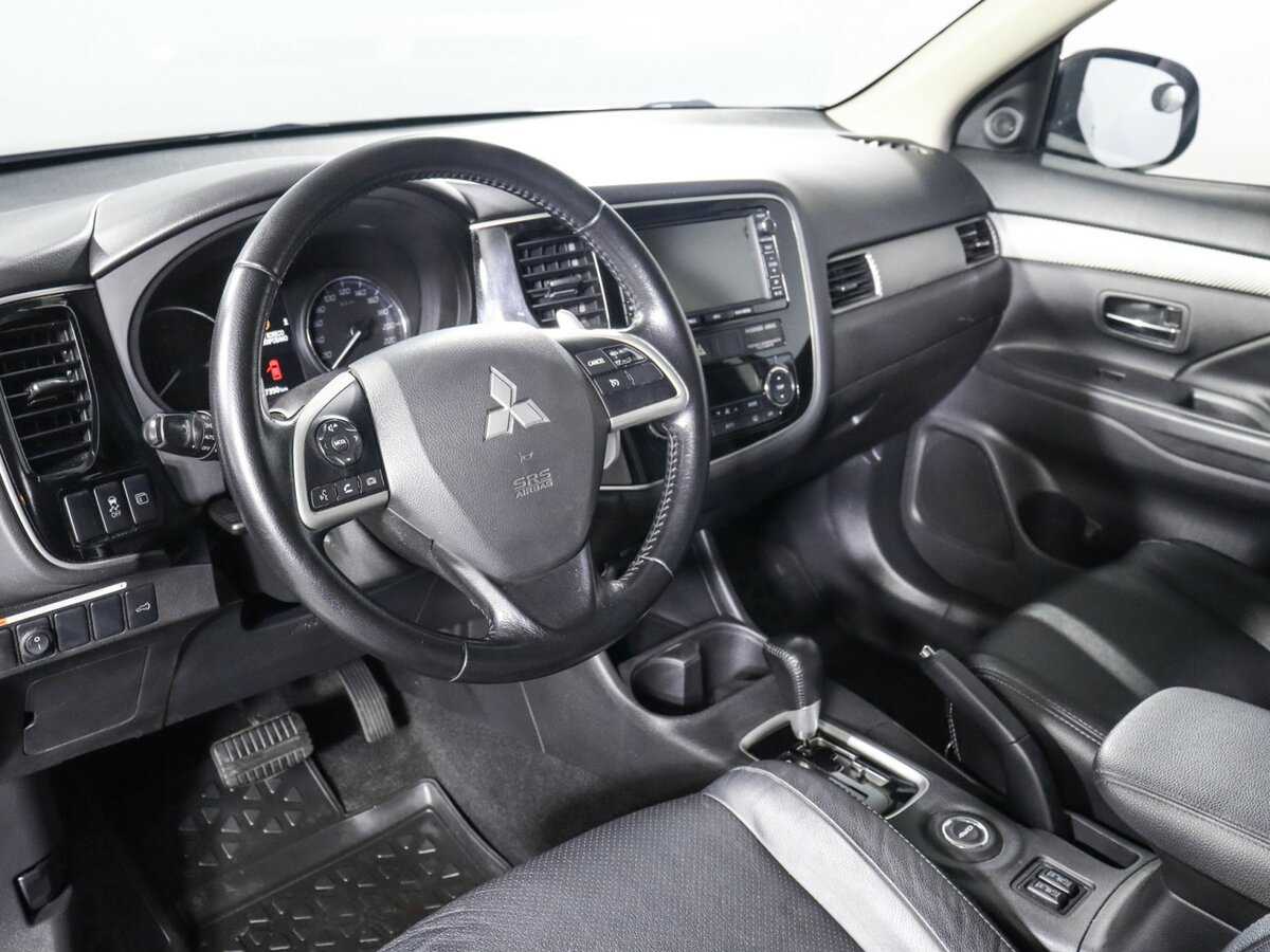 Mitsubishi Outlander, 2014 - 67 349 км. | Фото №8