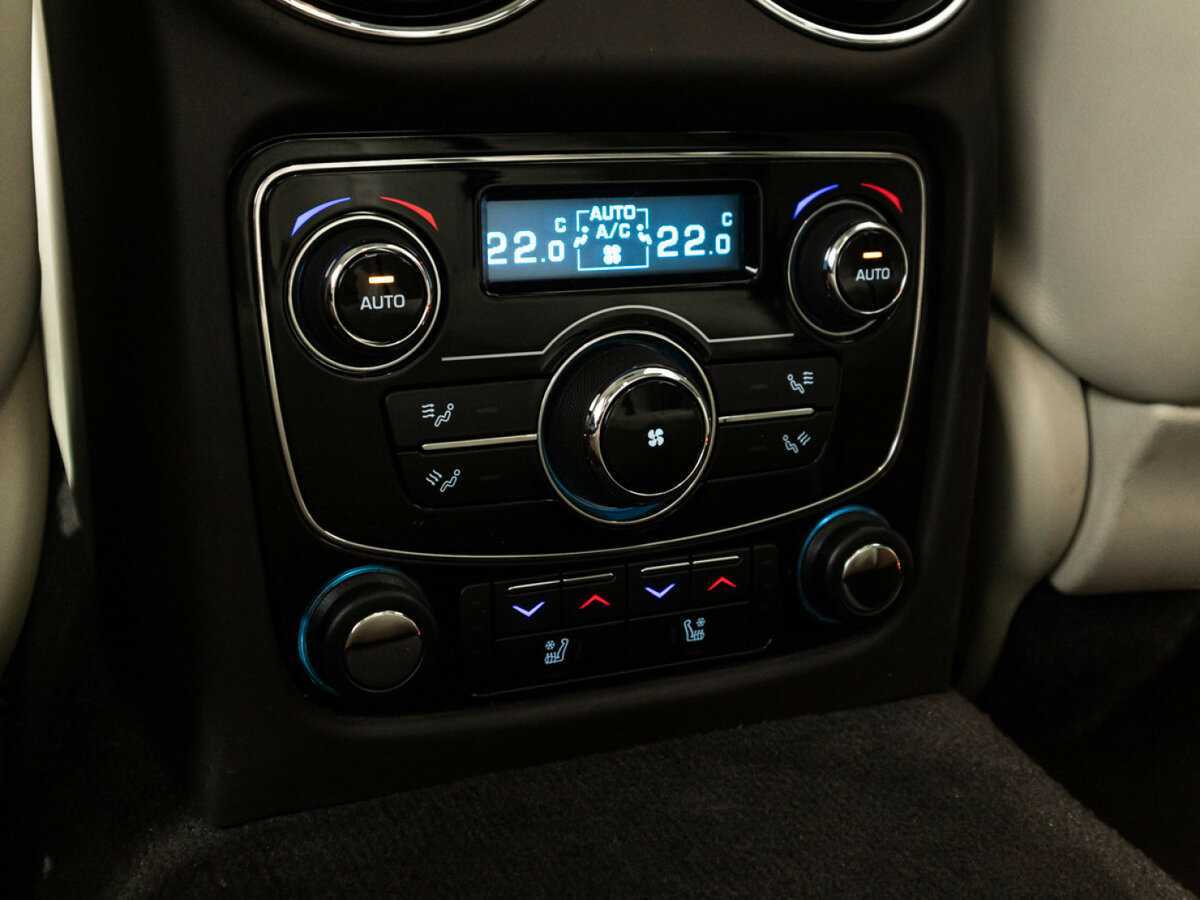 Jaguar XJ, 2015 Фото №21