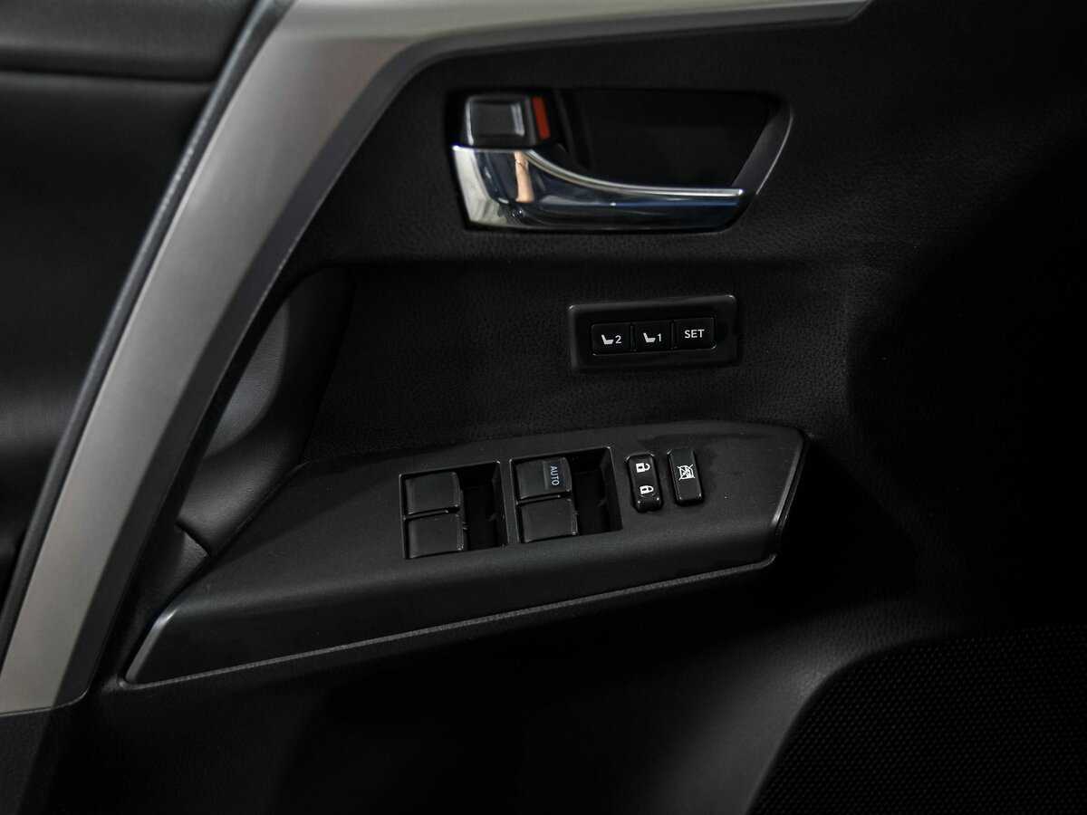Toyota RAV4, 2017 Фото №14