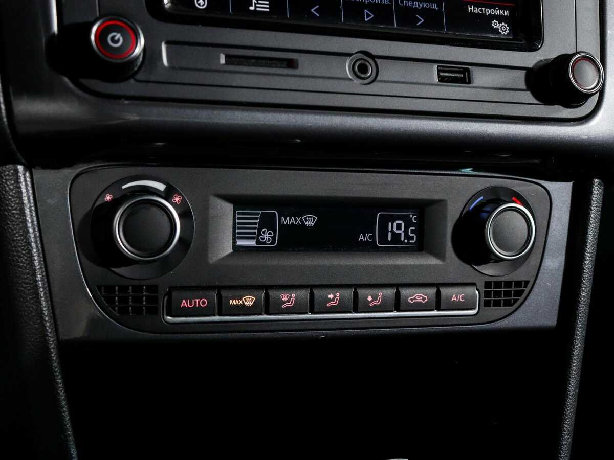 Volkswagen Polo, 2019 Фото №17