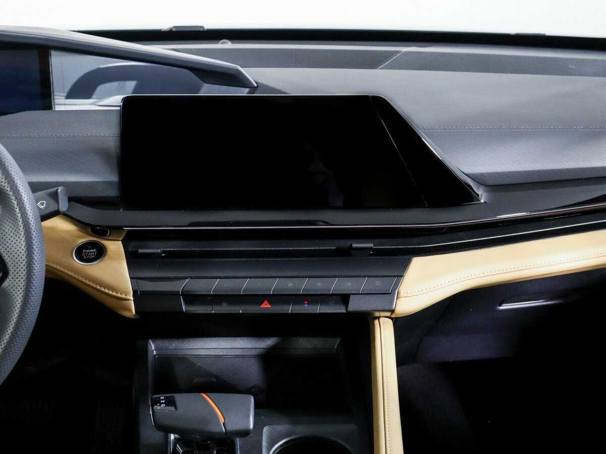 Changan UNI-V, 2023 Фото №10