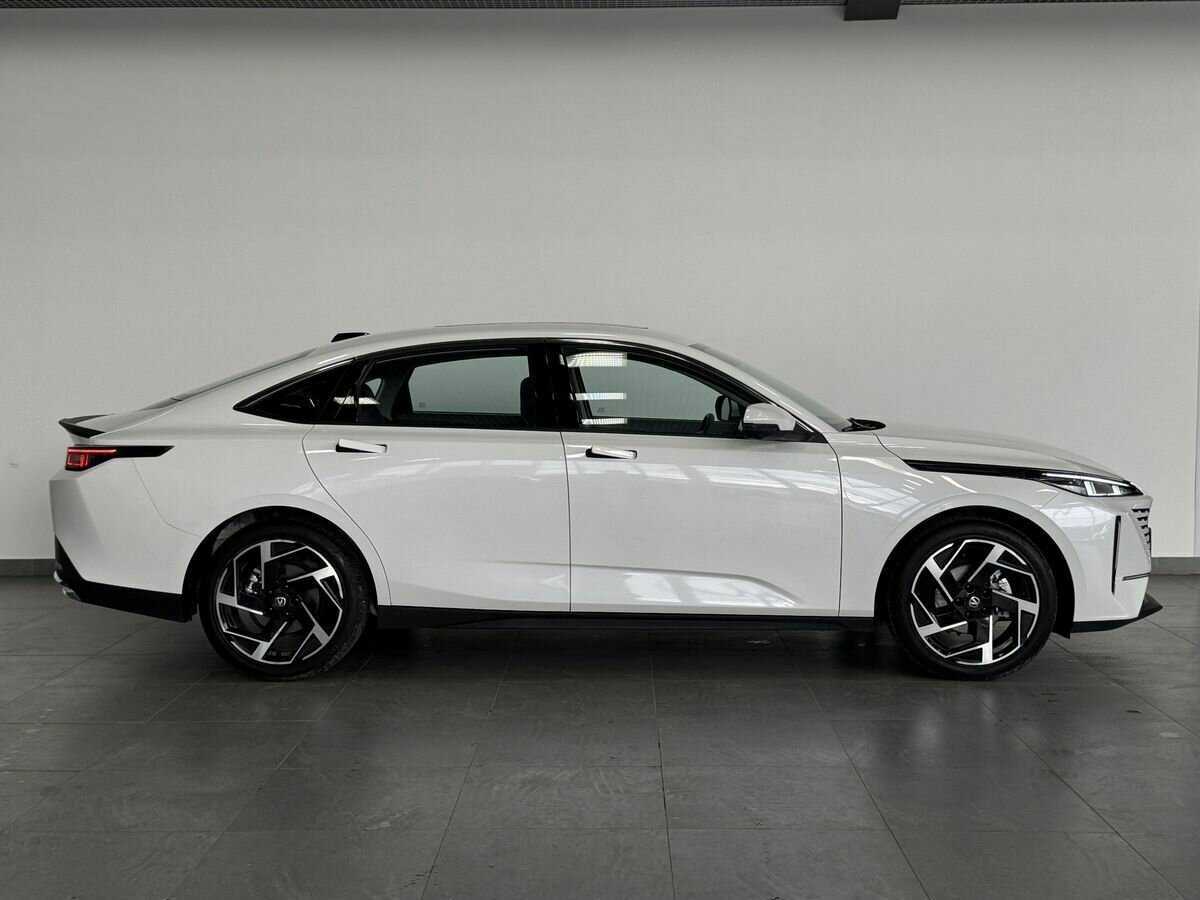 Changan Lamore, 2023 - 2 243 км. | Фото №3