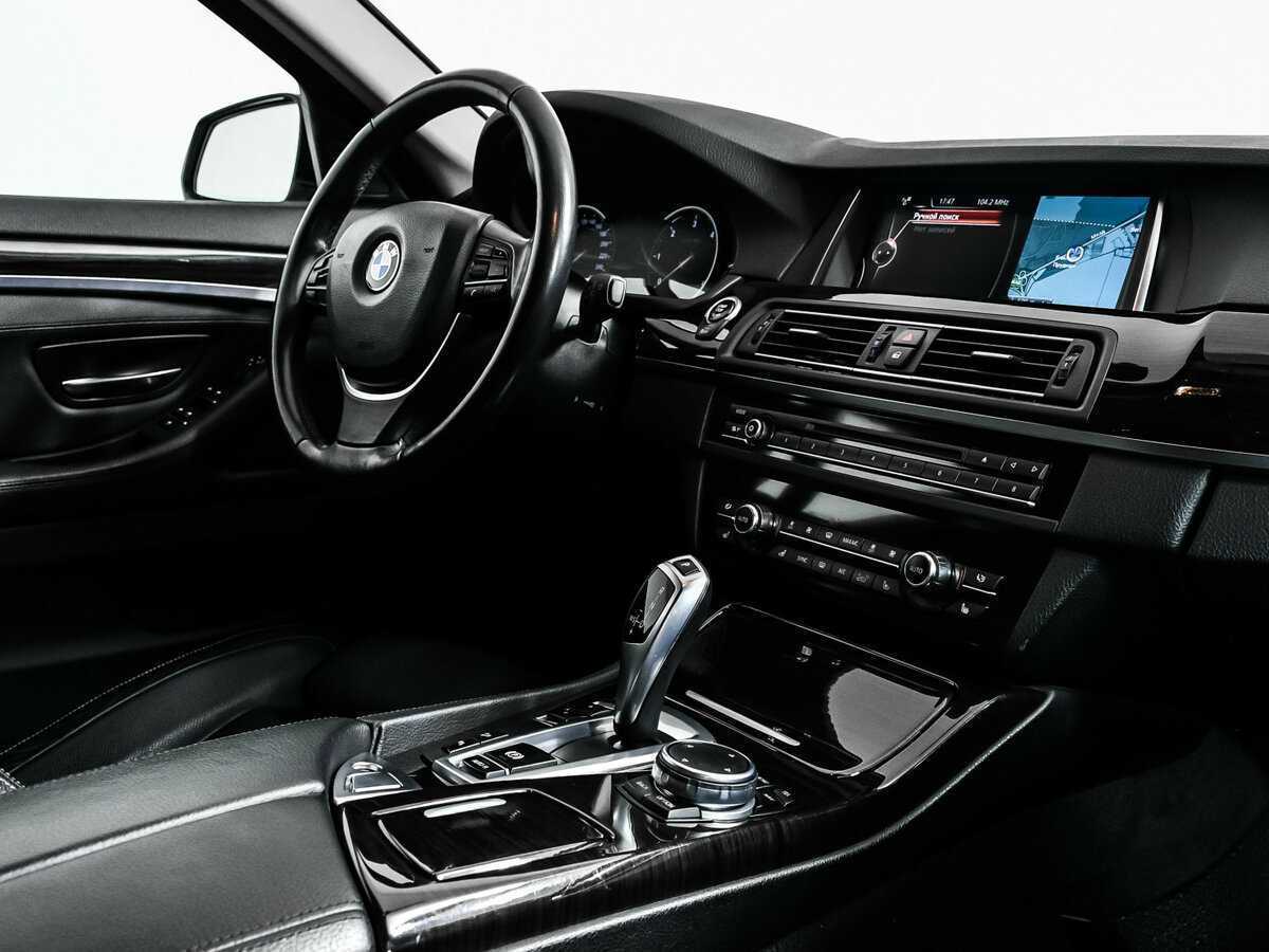 BMW 5 серии 530d xDrive, 2016 Фото №9