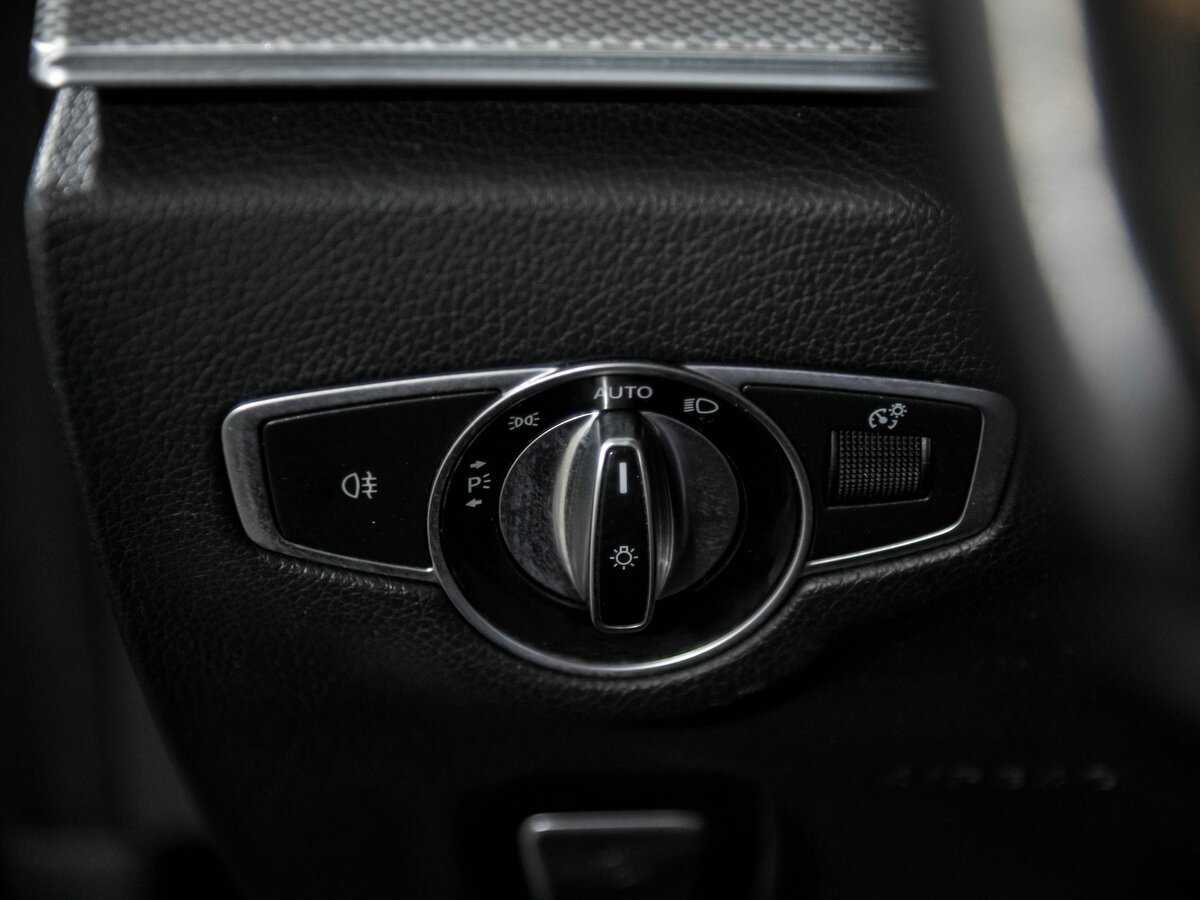 Mercedes-Benz E-Класс 200, 2019 Фото №14