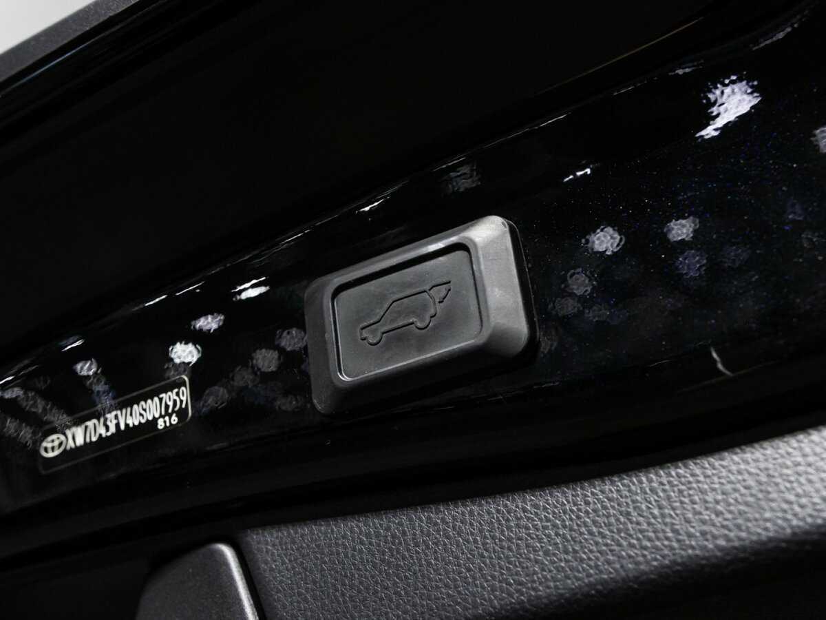 Toyota RAV4, 2020 Фото №15