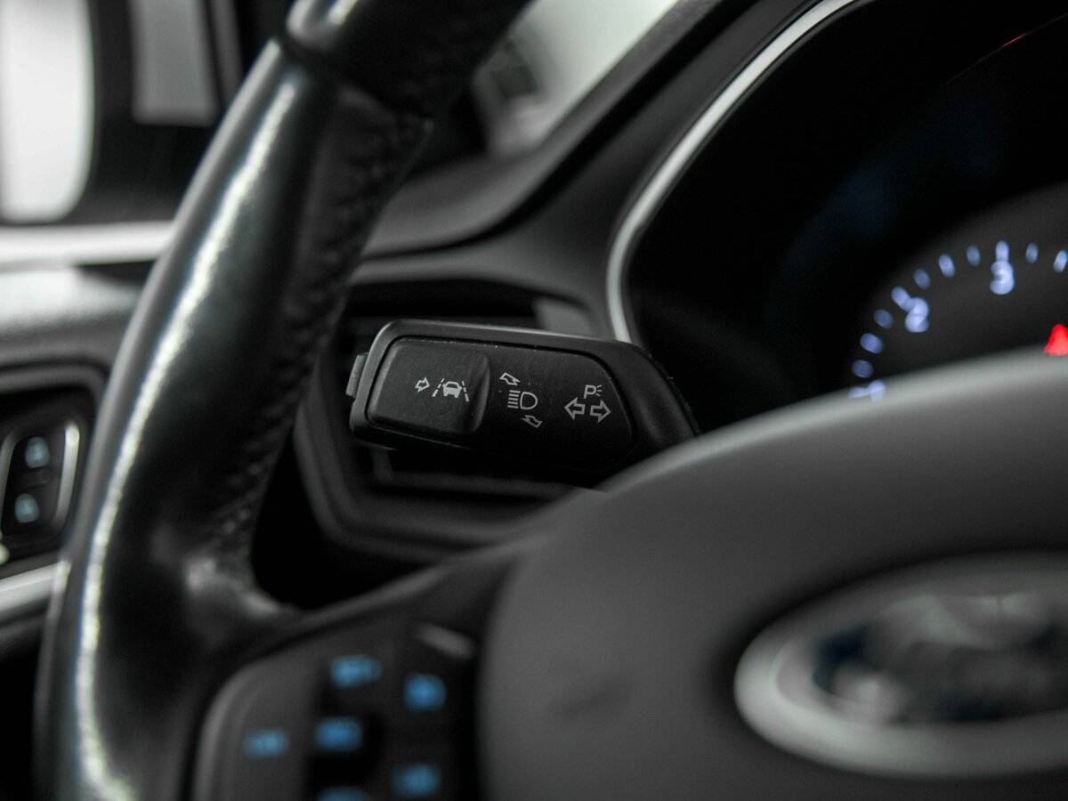 Ford Focus, 2019 Фото №8