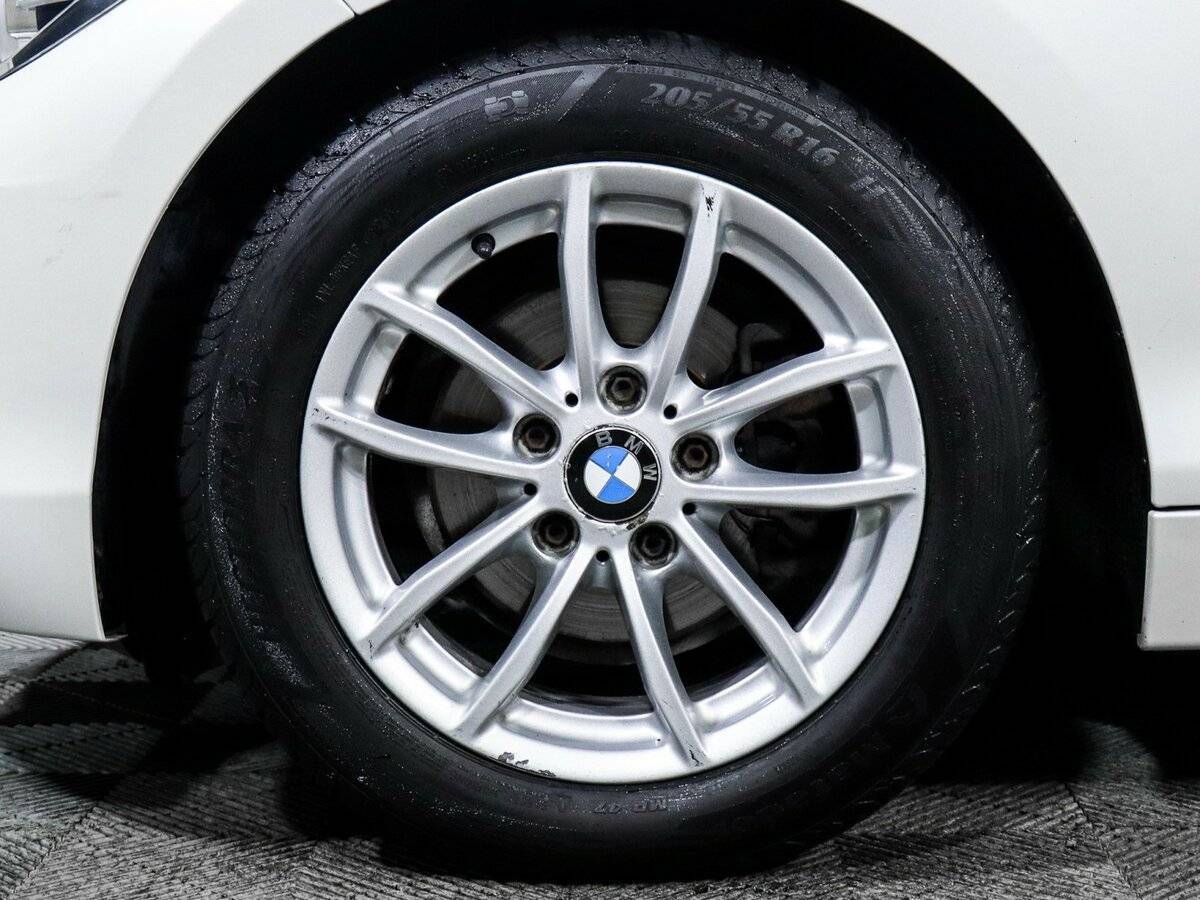 BMW 1 серии 118i, 2018 Фото №13