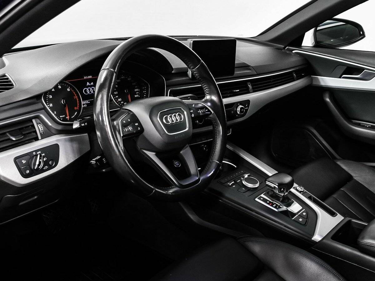 Audi A4, 2017 Фото №12