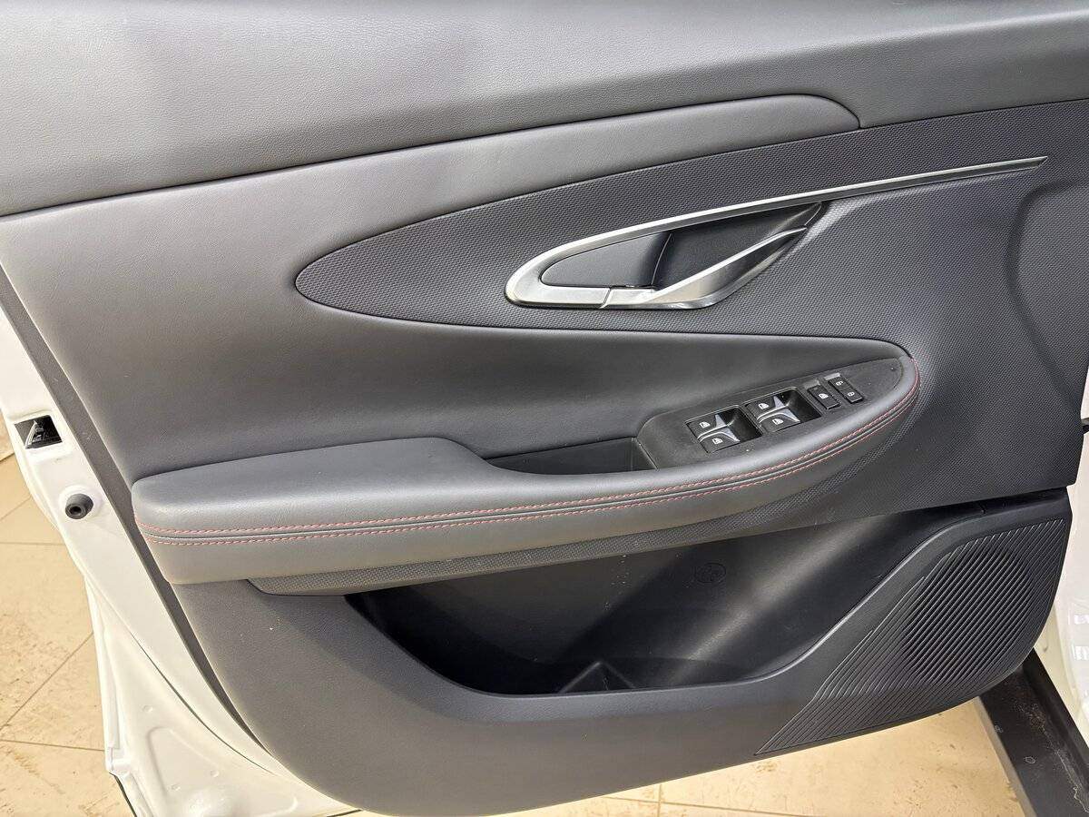 Changan UNI-T, 2023 Фото №6