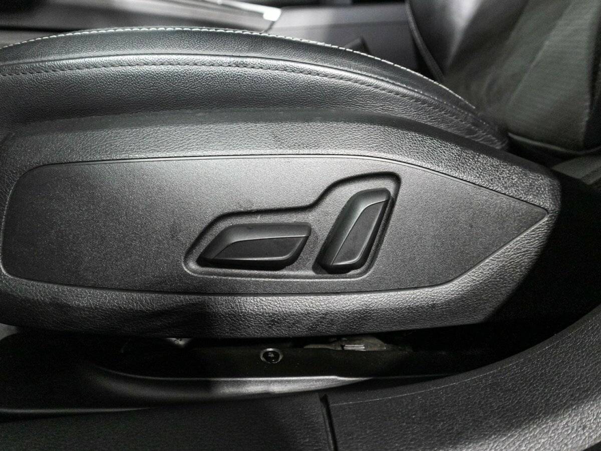 Audi A4, 2019 Фото №16