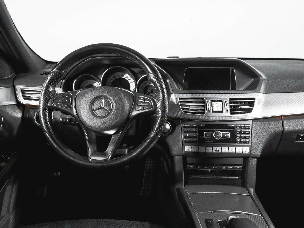 Mercedes-Benz E-Класс 300, 2014 Фото №12