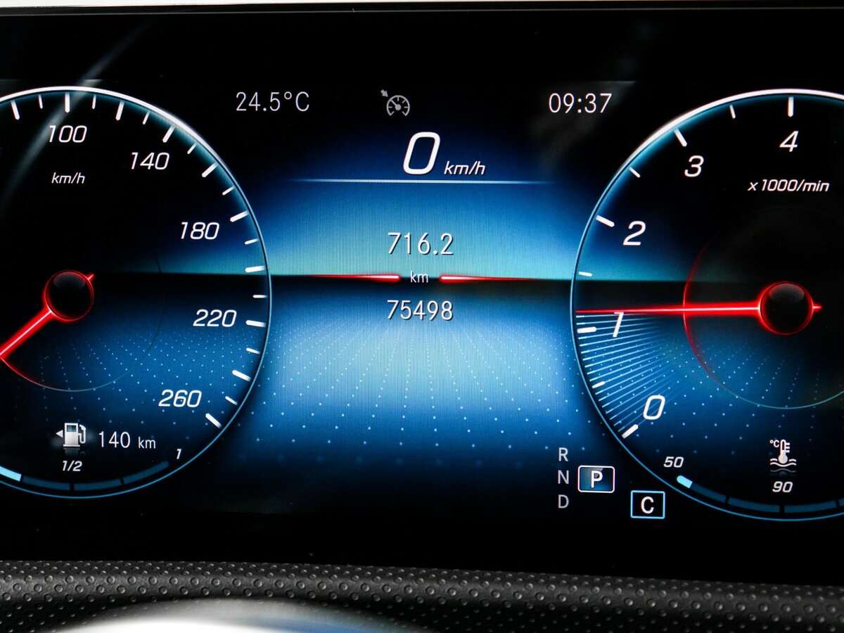 Mercedes-Benz CLA 200, 2021 - 75 000 км. | Фото №7