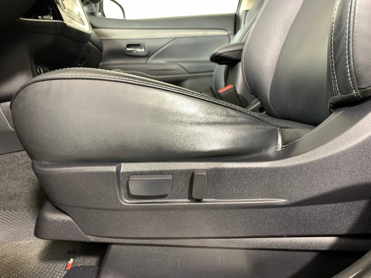 Mitsubishi Outlander, 2020 Фото №16