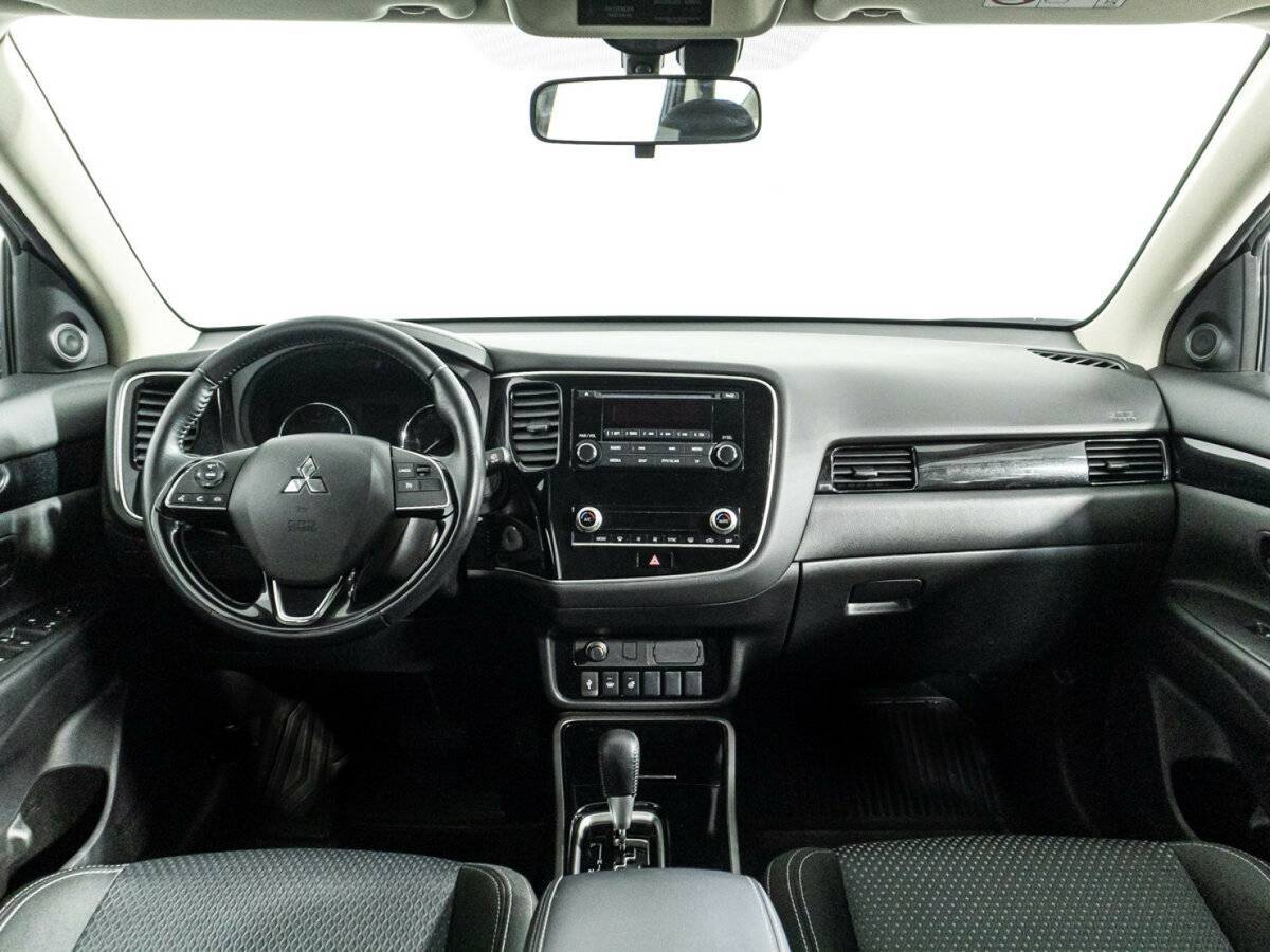 Mitsubishi Outlander, 2022 Фото №13