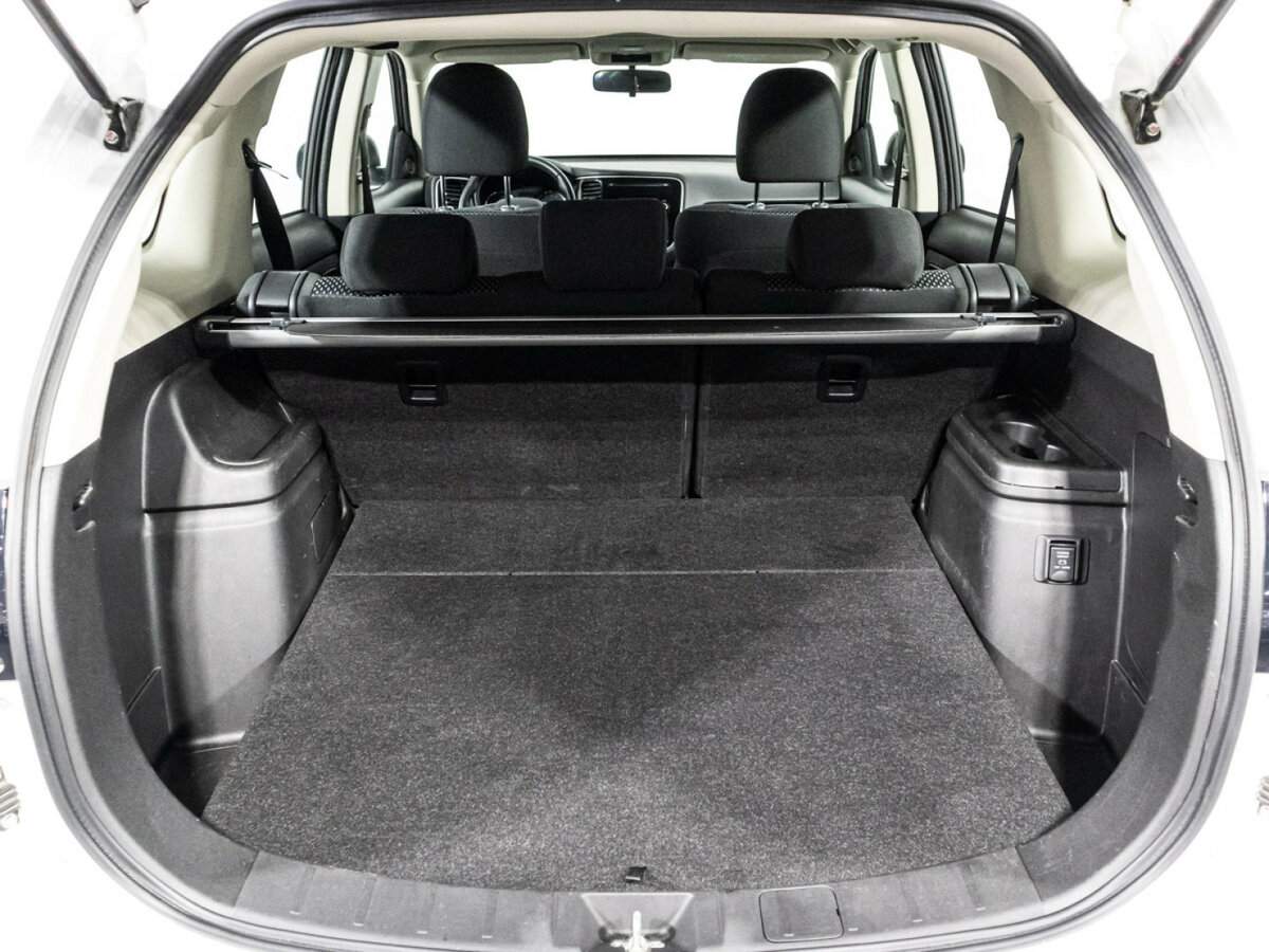 Mitsubishi Outlander, 2022 Фото №15