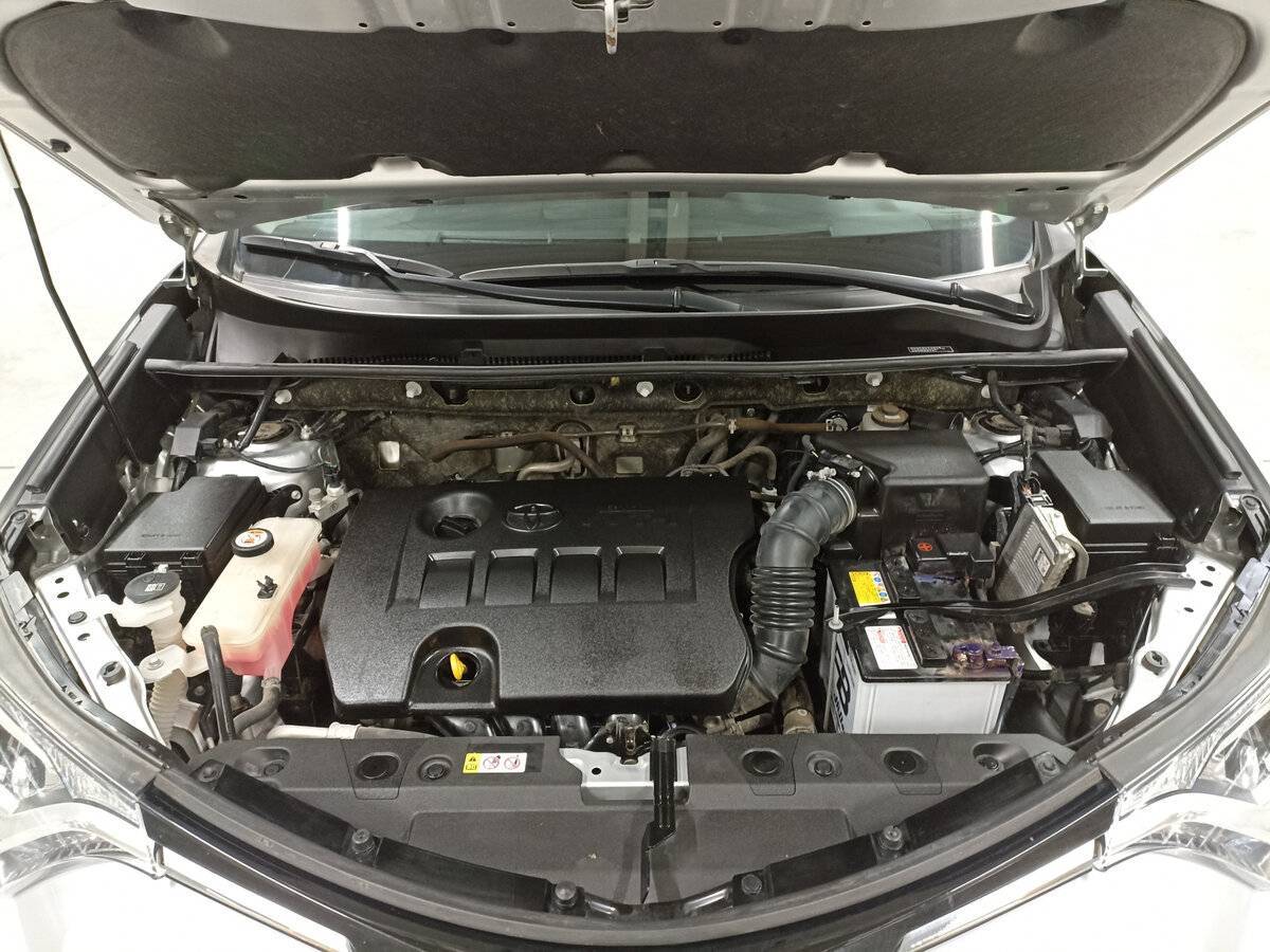 Toyota RAV4, 2019 Фото №9