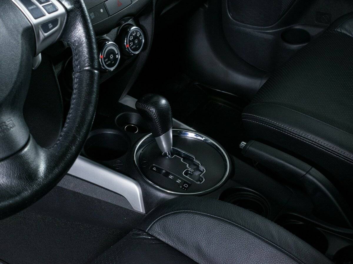 Mitsubishi ASX, 2012 Фото №13