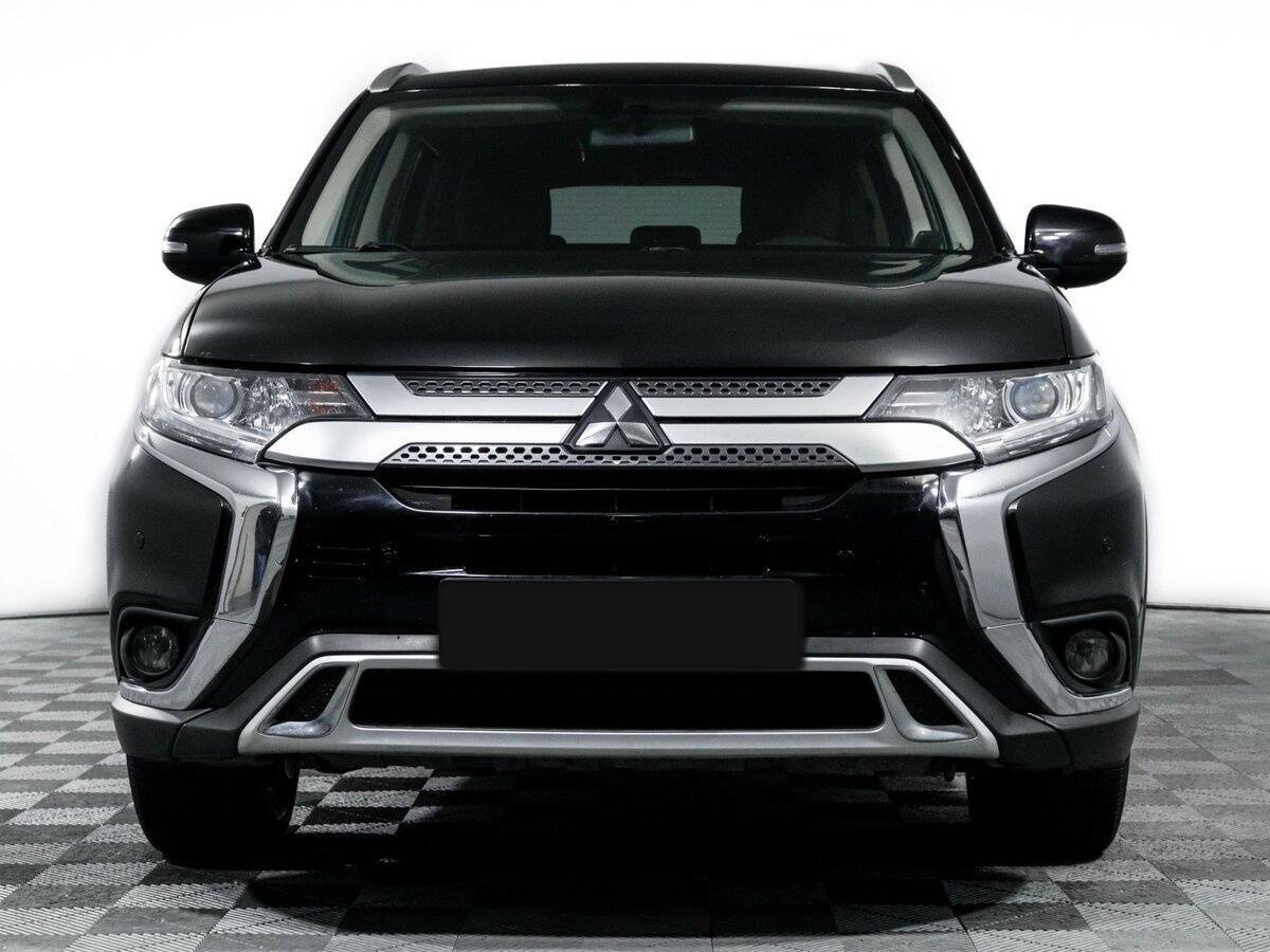Mitsubishi Outlander, 2021 - 88 000 км. | Фото №2
