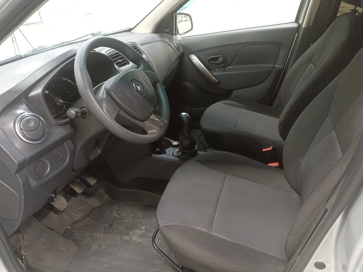 Renault Logan, 2017 Фото №16