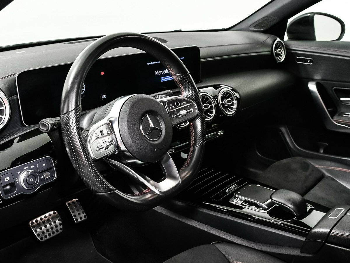 Mercedes-Benz CLA 200, 2019 Фото №12