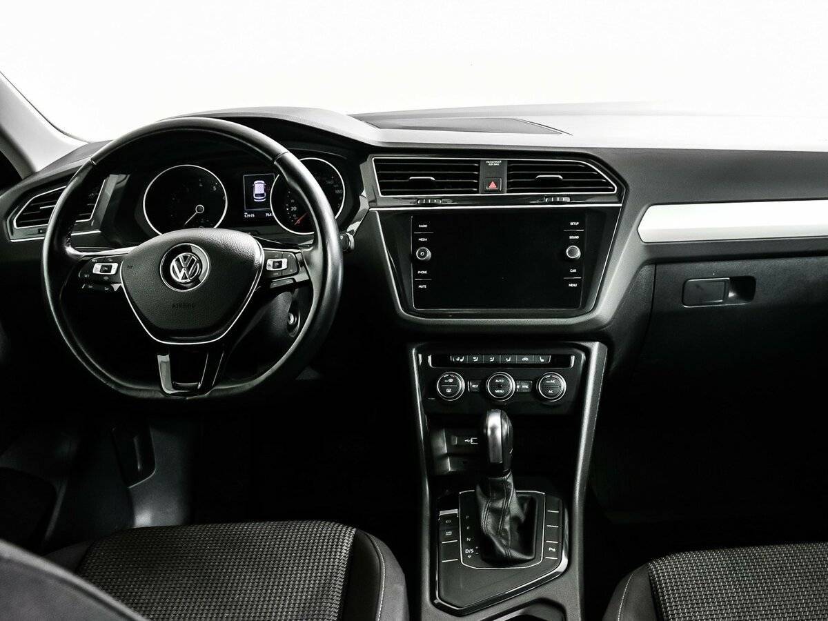 Volkswagen Tiguan, 2020 Фото №11