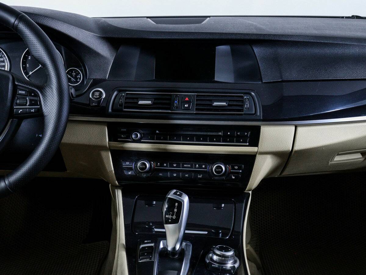 BMW 5 серии 528i, 2012 Фото №13