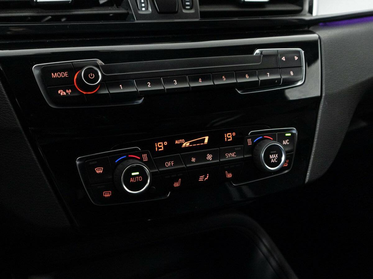 BMW X1 18i sDrive, 2019 Фото №18