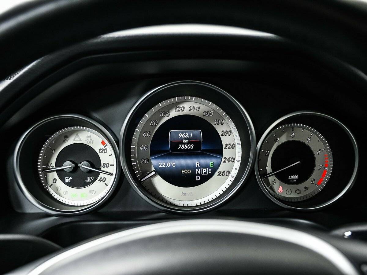 Mercedes-Benz E-Класс 300, 2014 Фото №10