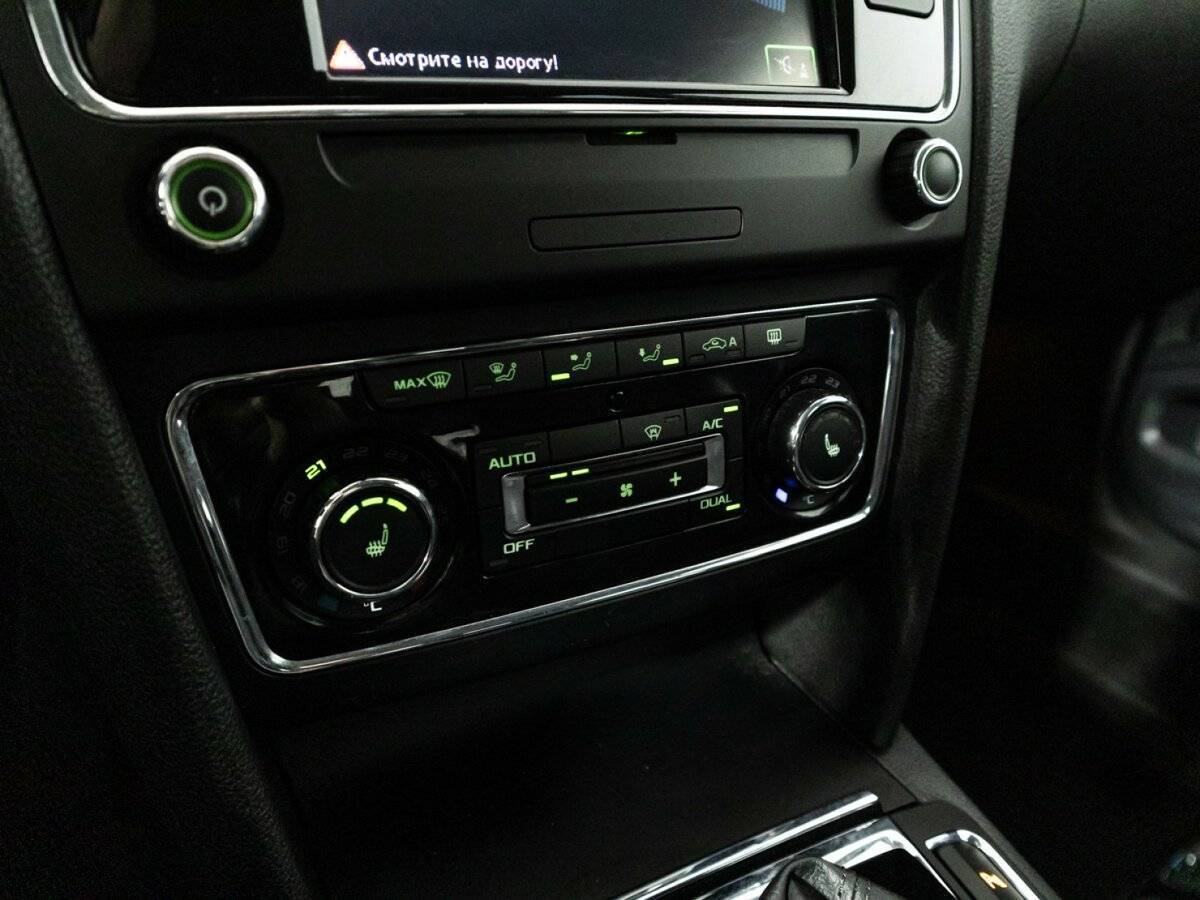 Skoda Superb DSG, 2013 Фото №19