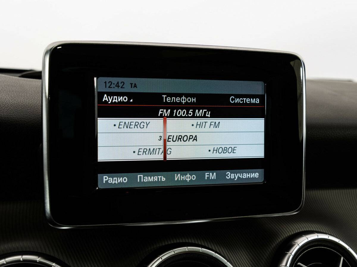 Mercedes-Benz CLA 200, 2013 Фото №16