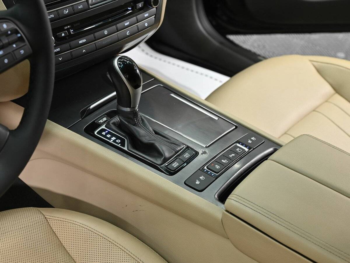 Hyundai Genesis, 2016 Фото №12