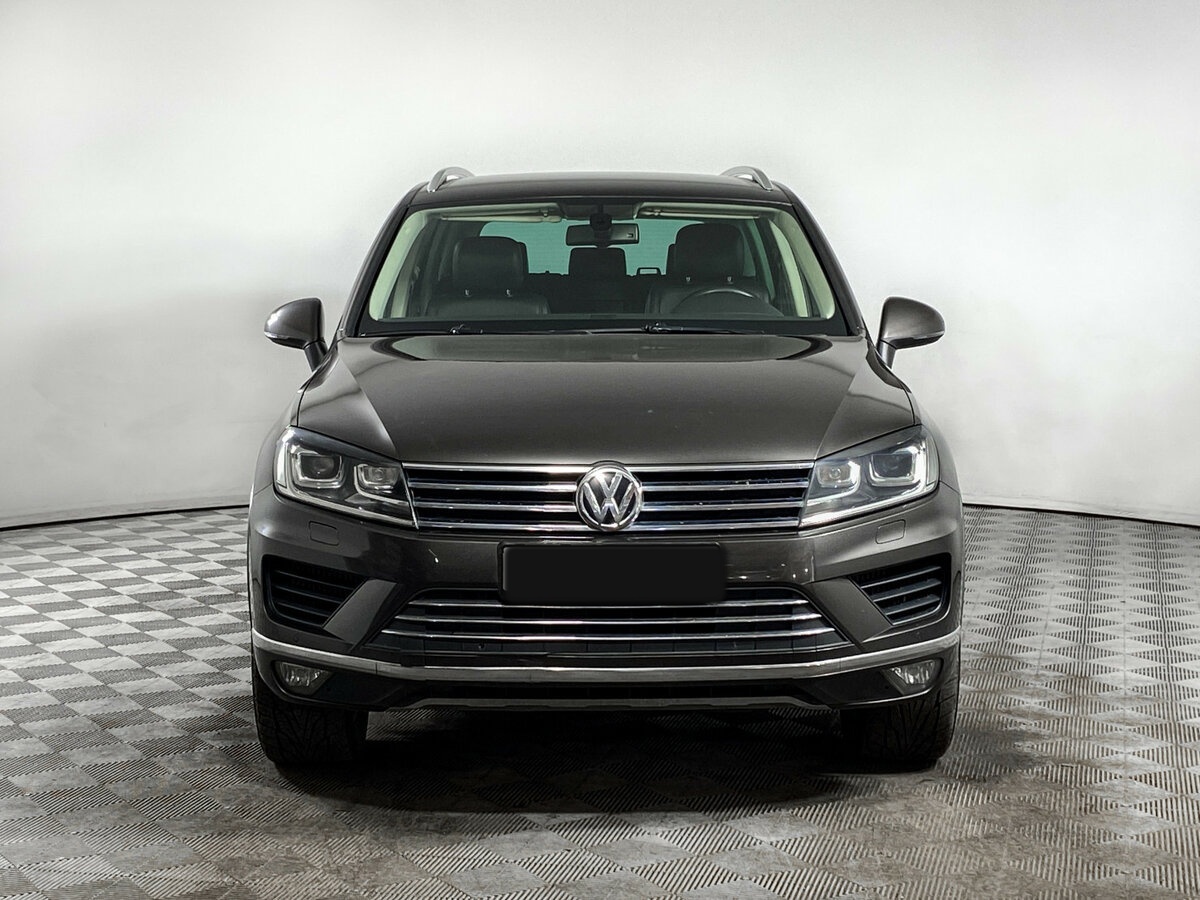 Volkswagen Touareg II Рестайлинг, 2015 Фото №2
