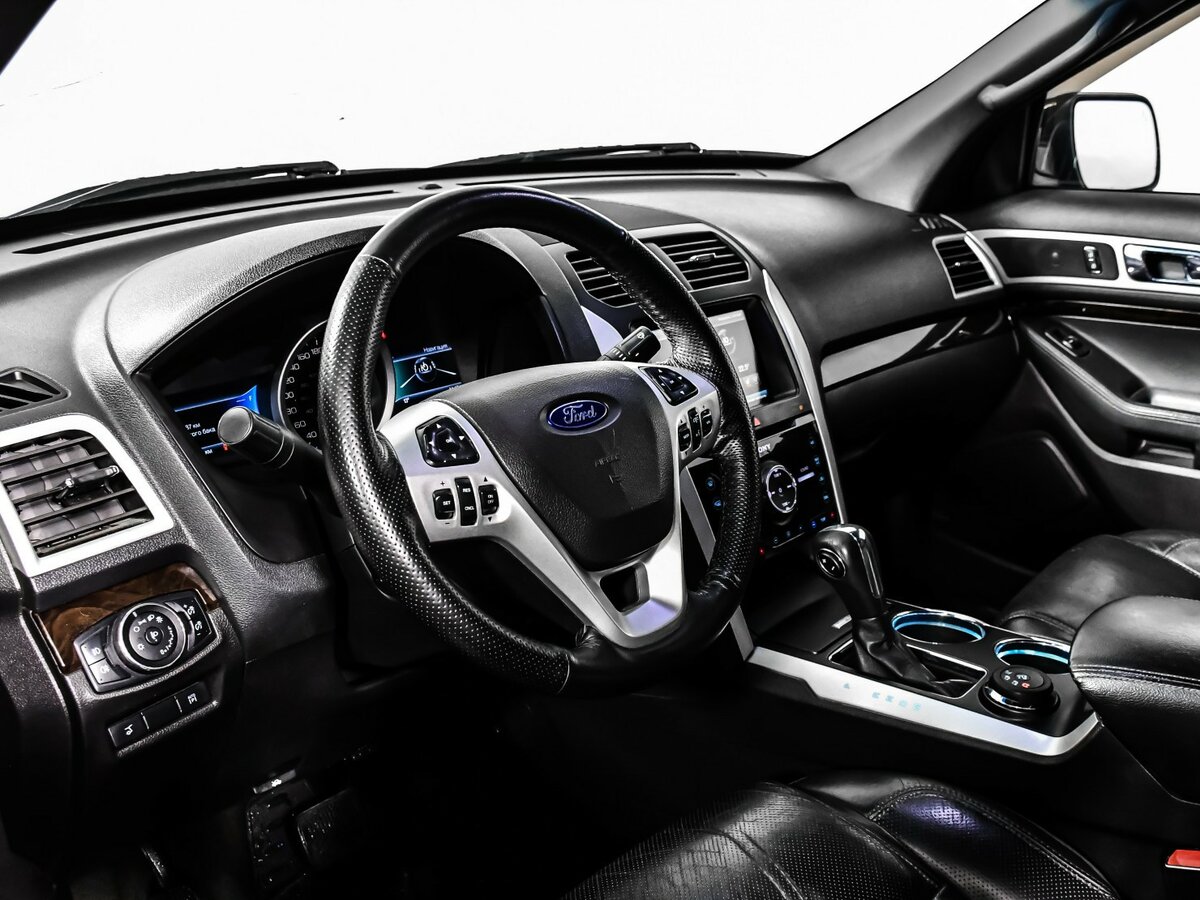 Ford Explorer V, 2013 Фото №11