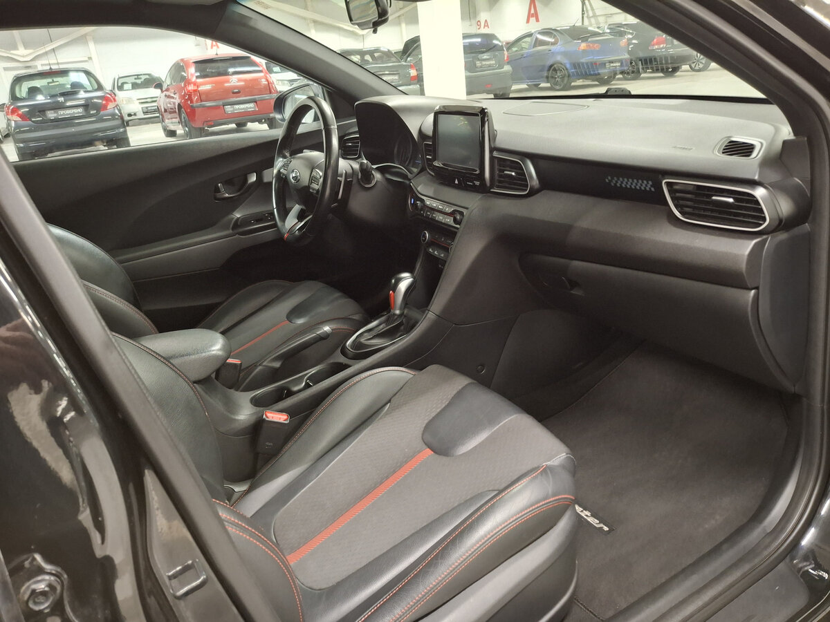 Hyundai Veloster II, 2019 Фото №11