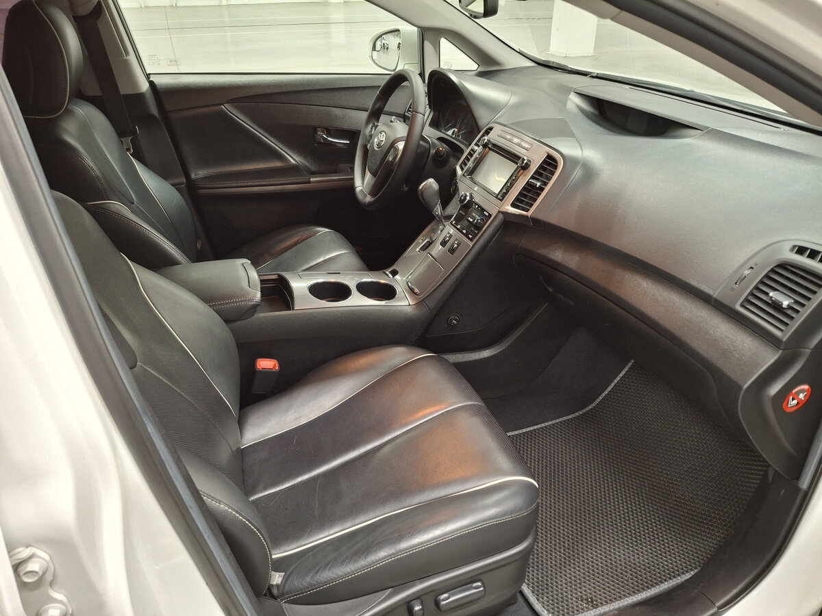 Toyota Venza I Рестайлинг, 2014 Фото №11