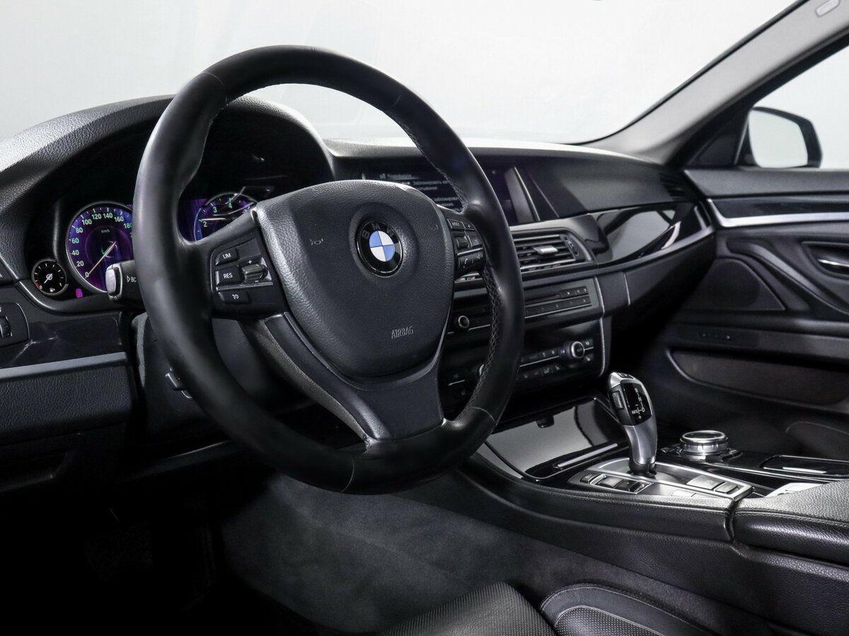 BMW 5 серии 528i xDrive VI (F10/F11/F07) Рестайлинг, 2014 Фото №10