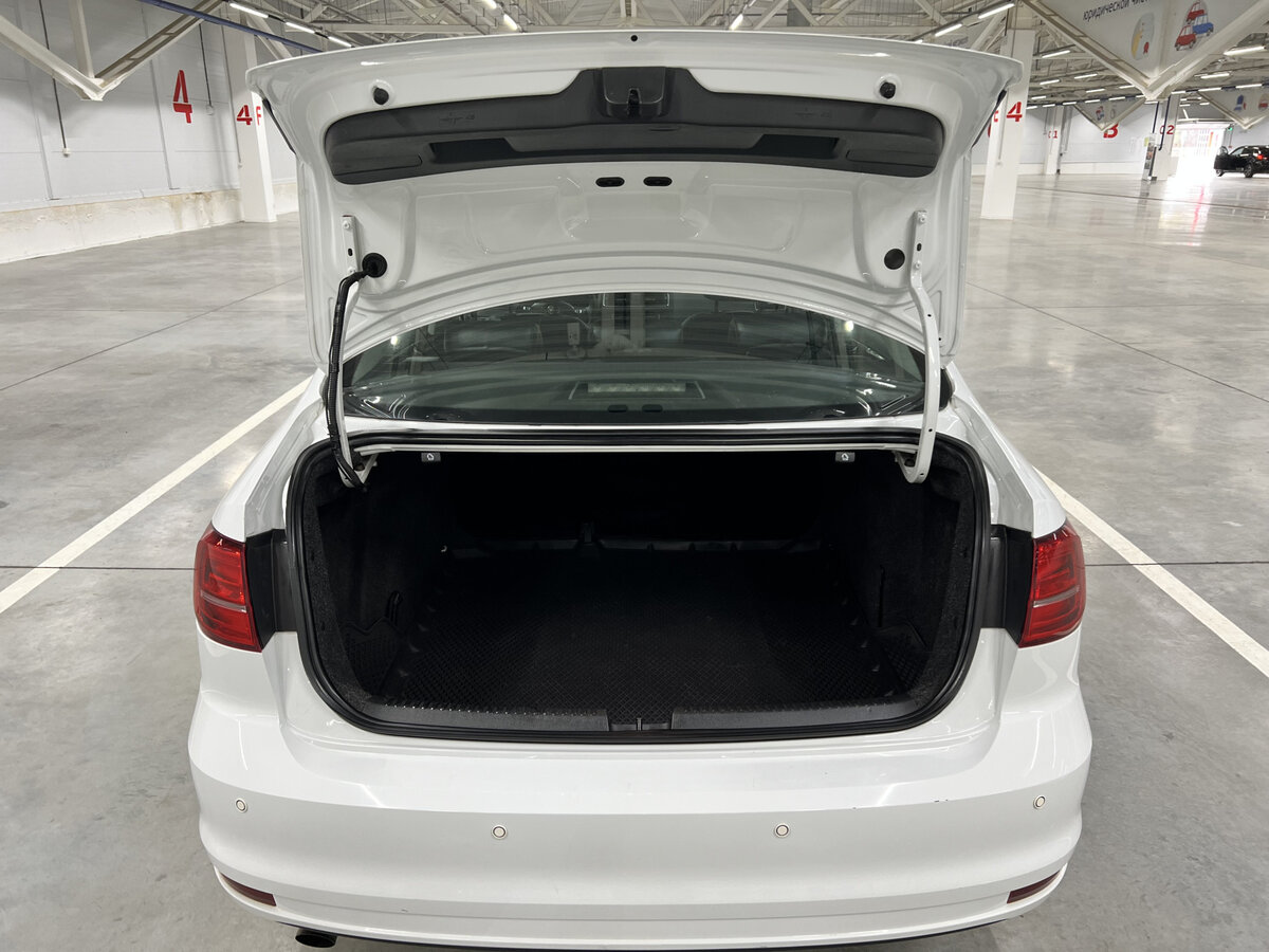 Volkswagen Jetta VI Рестайлинг, 2016 Фото №10