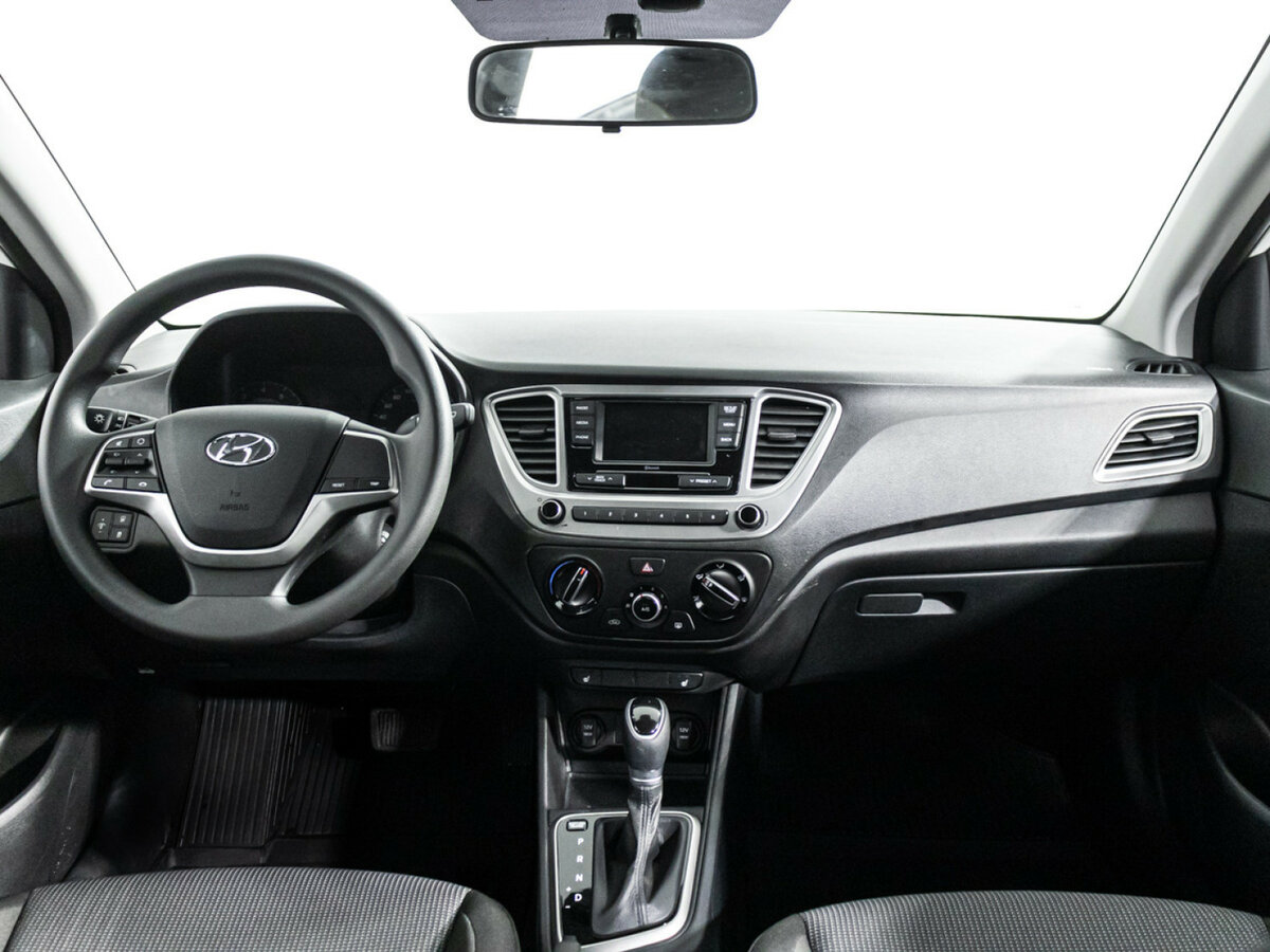 Hyundai Solaris II Рестайлинг, 2022 Фото №11